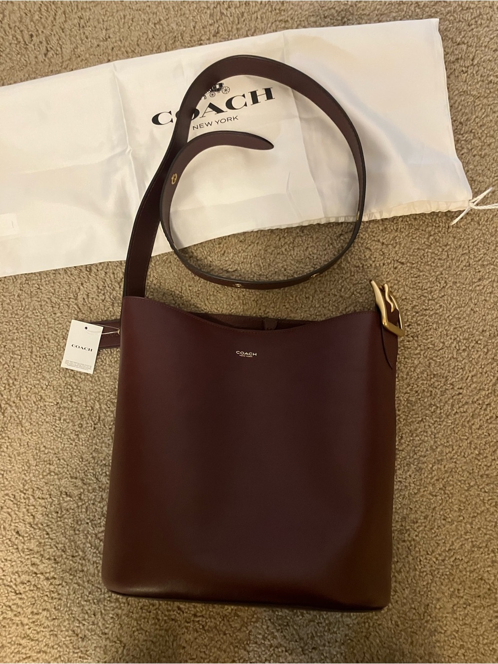 NWT Coach Bleecker Bucket Bag in Merlot
